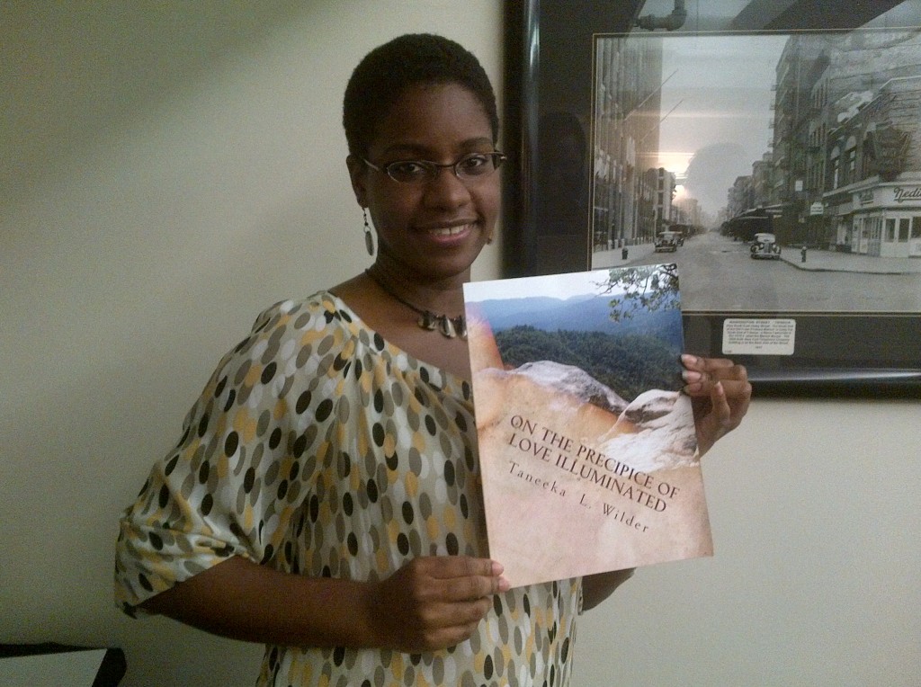 Author Taneeka Wilder showcases "On The Precipice of Love Illuminated" 